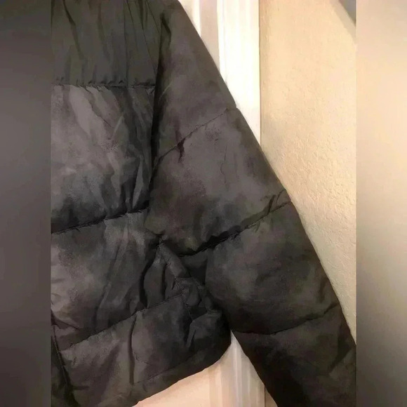 Fabletics Black Puffer Jacket - Picture 5 of 15